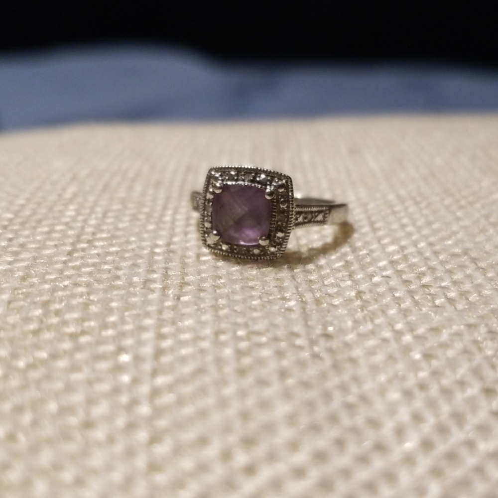 10k white gold ring